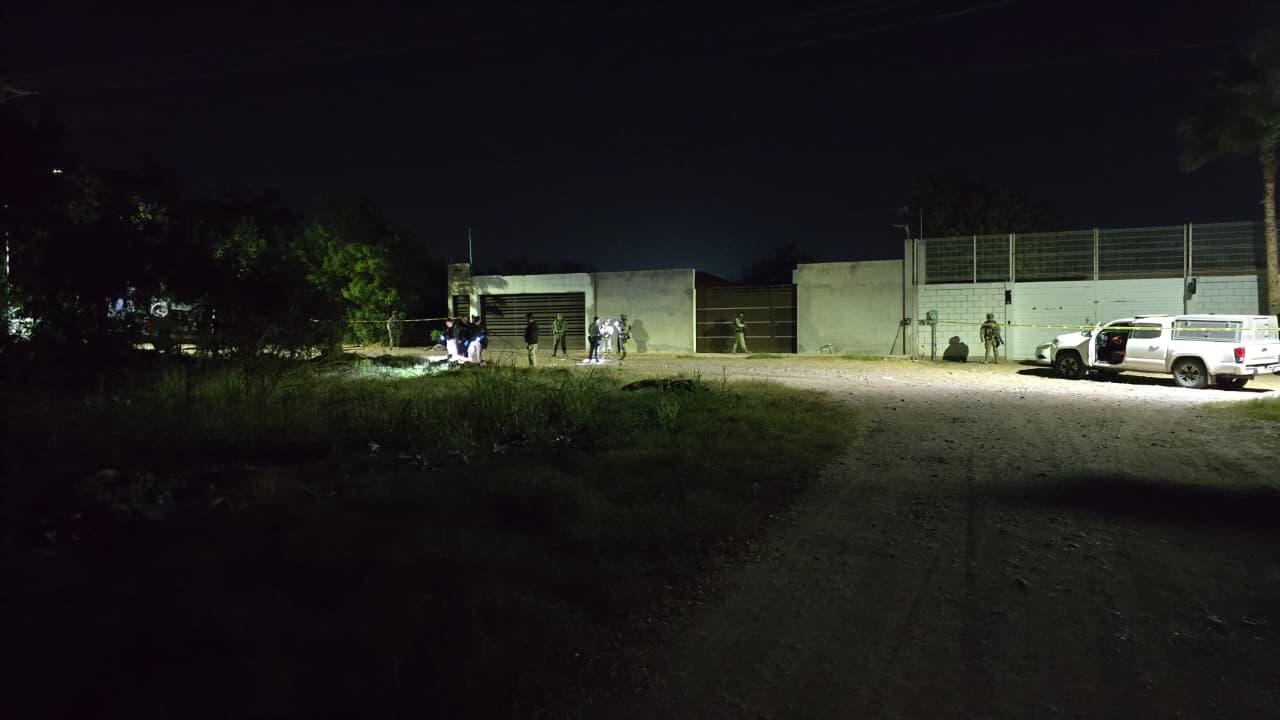 $!Hallan a hombre sin vida en terreno baldío de Pedregal del Humaya, al norte de Culiacán