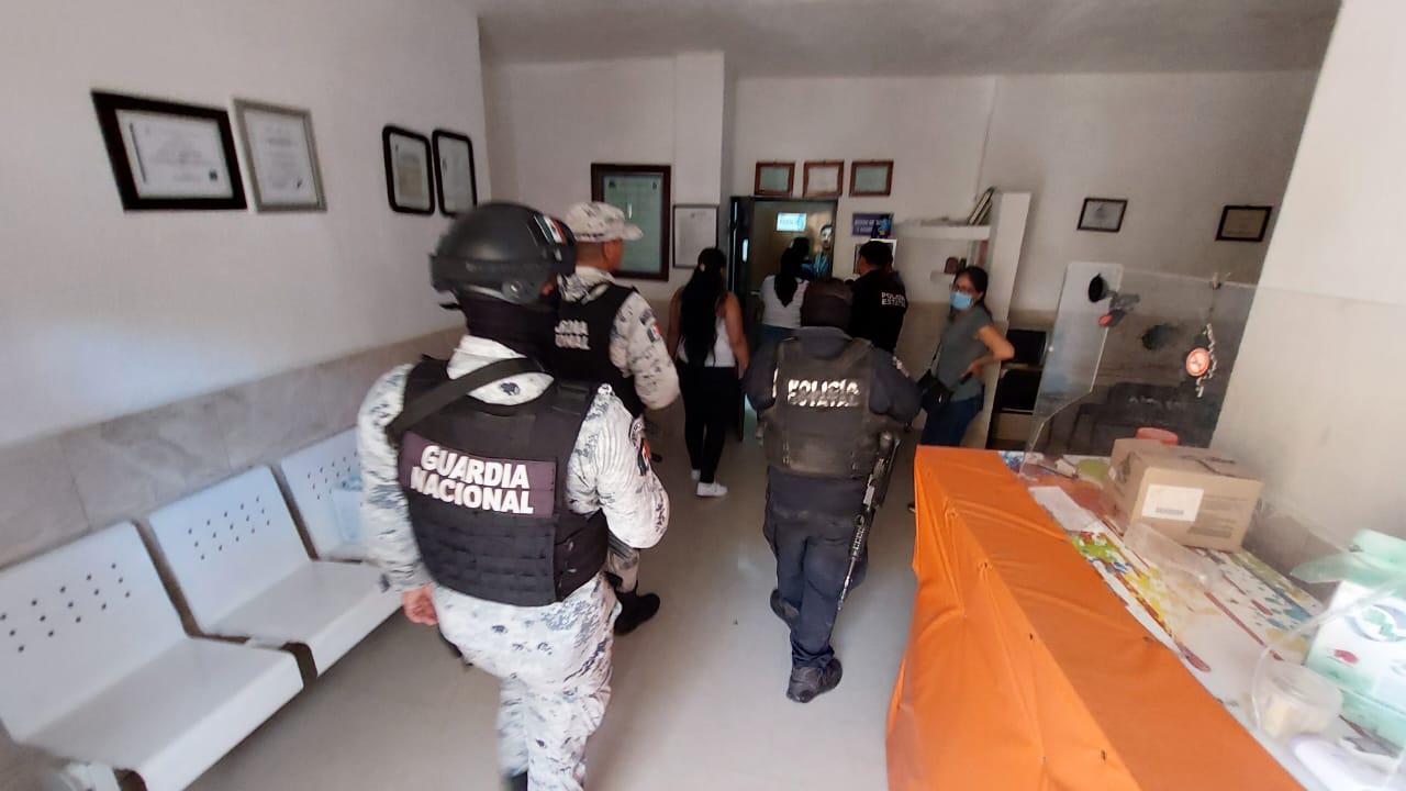 $!Se amotinan en centro de rehabilitación de Guasave; algunos internos lograron escapar