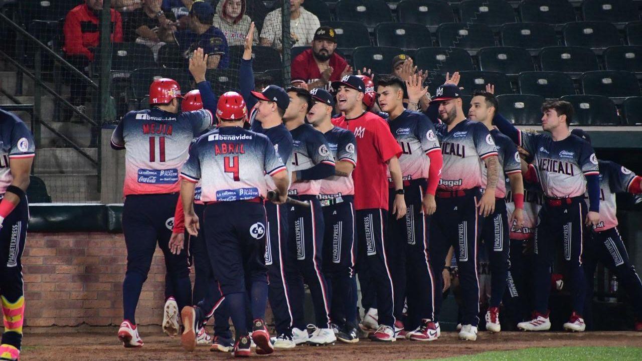 $!Mexicali remonta con jonrones de Mejía y Drake para empatar la serie ante Yaquis