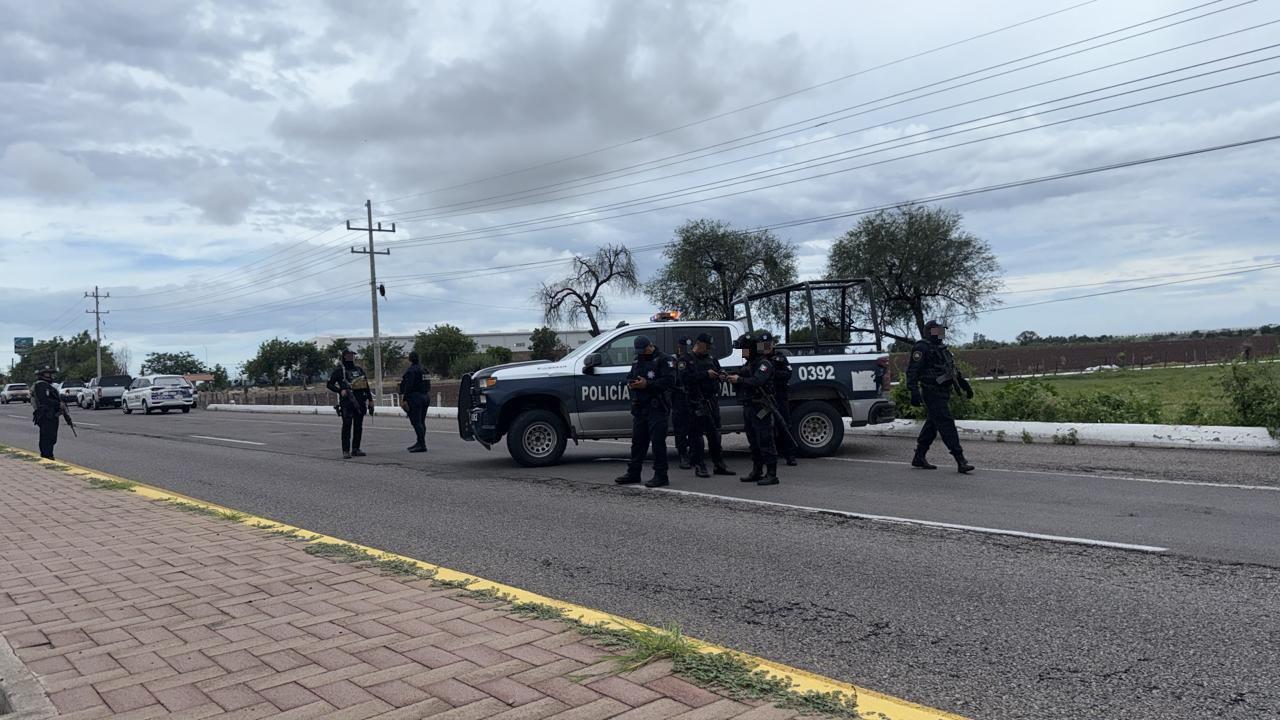 $!Localizan a hombre asesinado a balazos en la salida norte de Culiacán