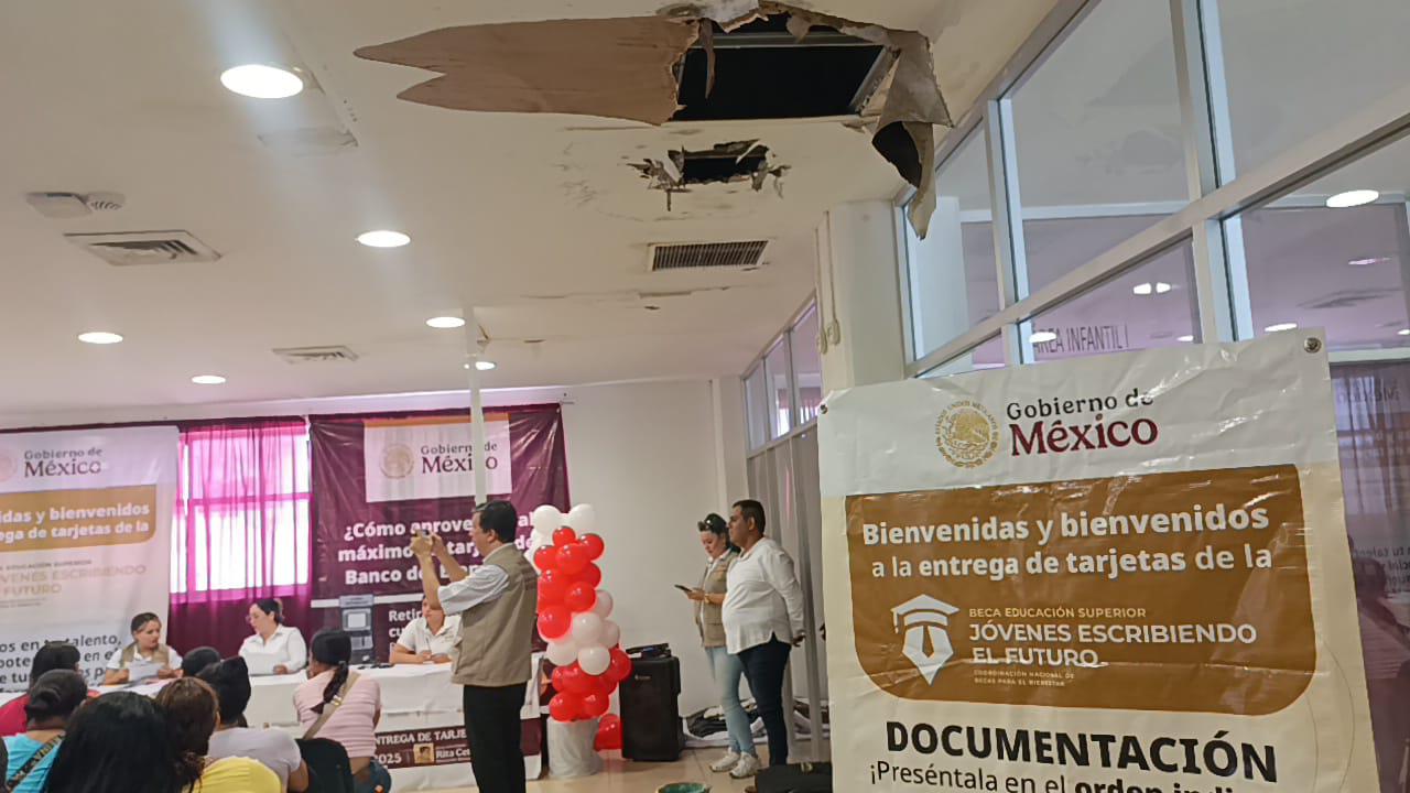$!Se inunda la Biblioteca Digital ‘Güilo Mentiras’ en Escuinapa