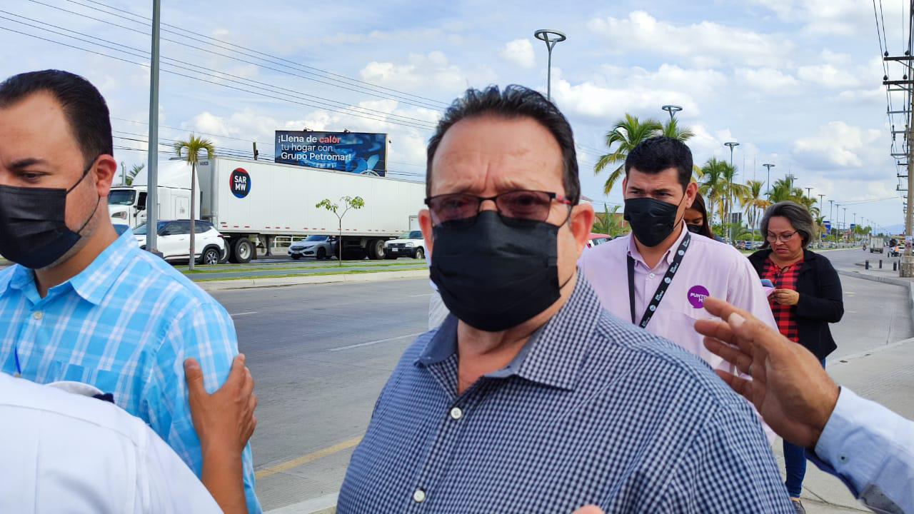 $!Ante quejas, modifican operación semáforos de la Buelna-La Marina, en Mazatlán