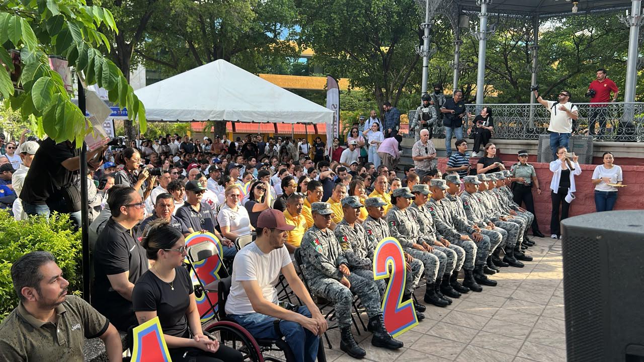 $!Conmemoran Día Internacional del Peatón con caminata en Culiacán