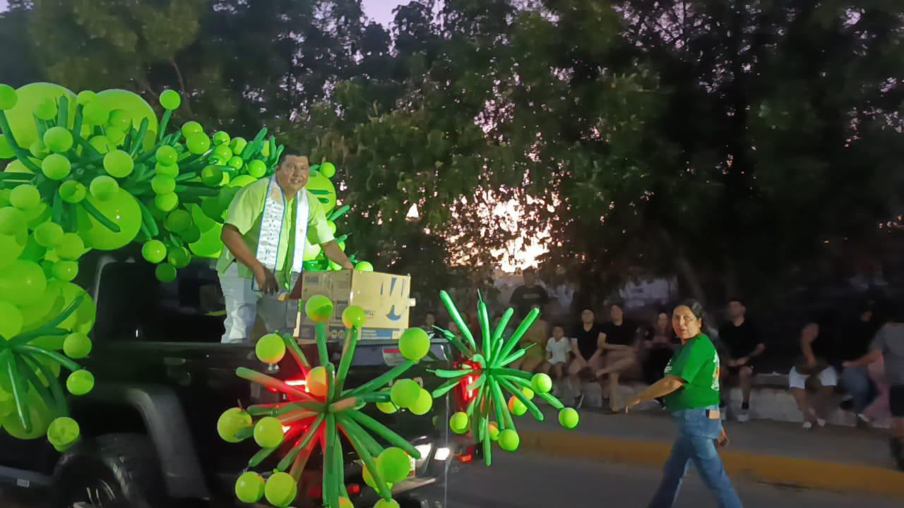 $!Realizan desfile de candidatas y candidatos a las Fiestas del Mar de Las Cabras de Escuinapa