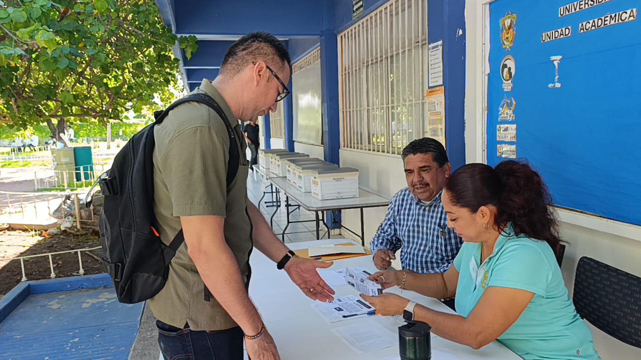 $!Arranca en Preparatoria Escuinapa consulta sobre reingeniería financiera de la UAS