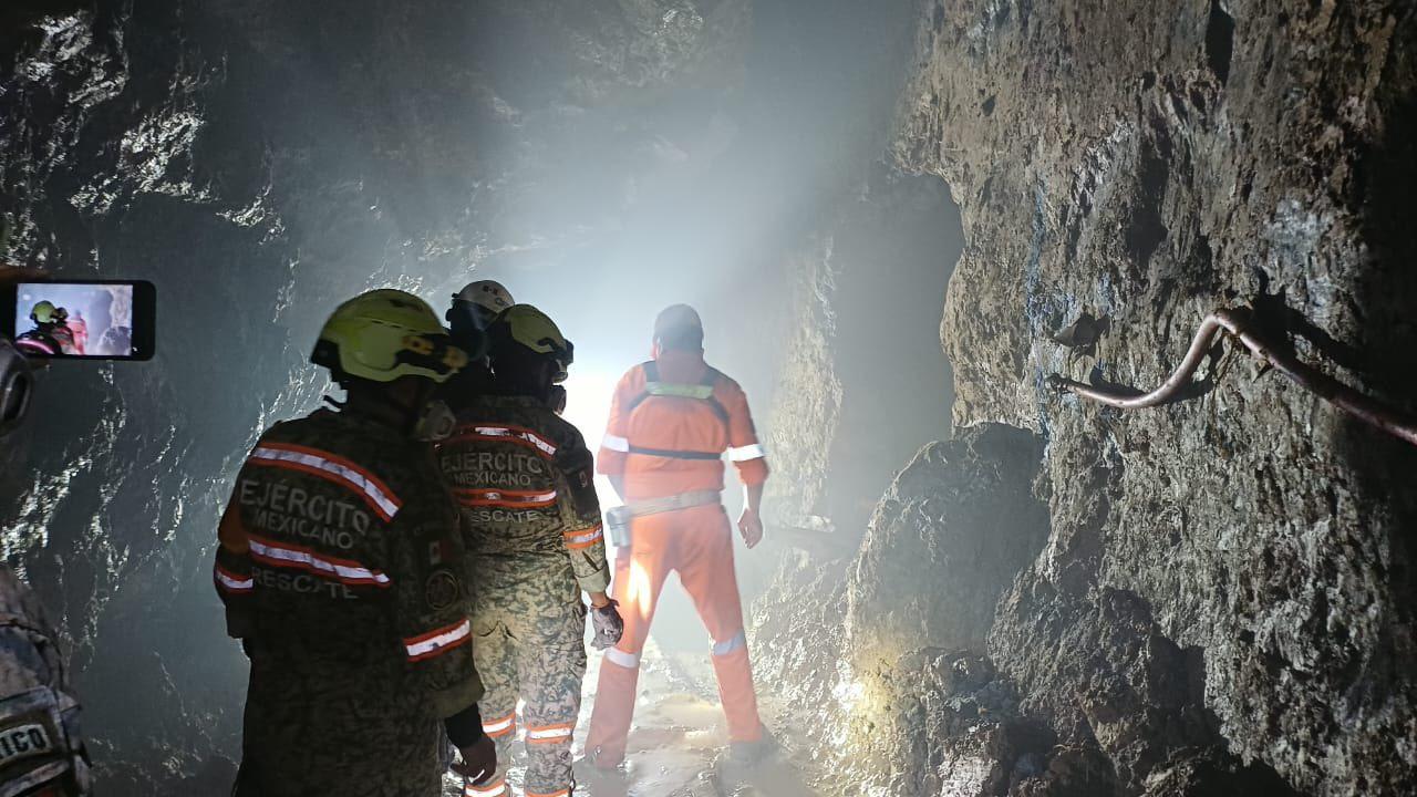 $!Se cumple un mes del accidente en mina de Rosario donde permanece atrapado Isidro Beltrán