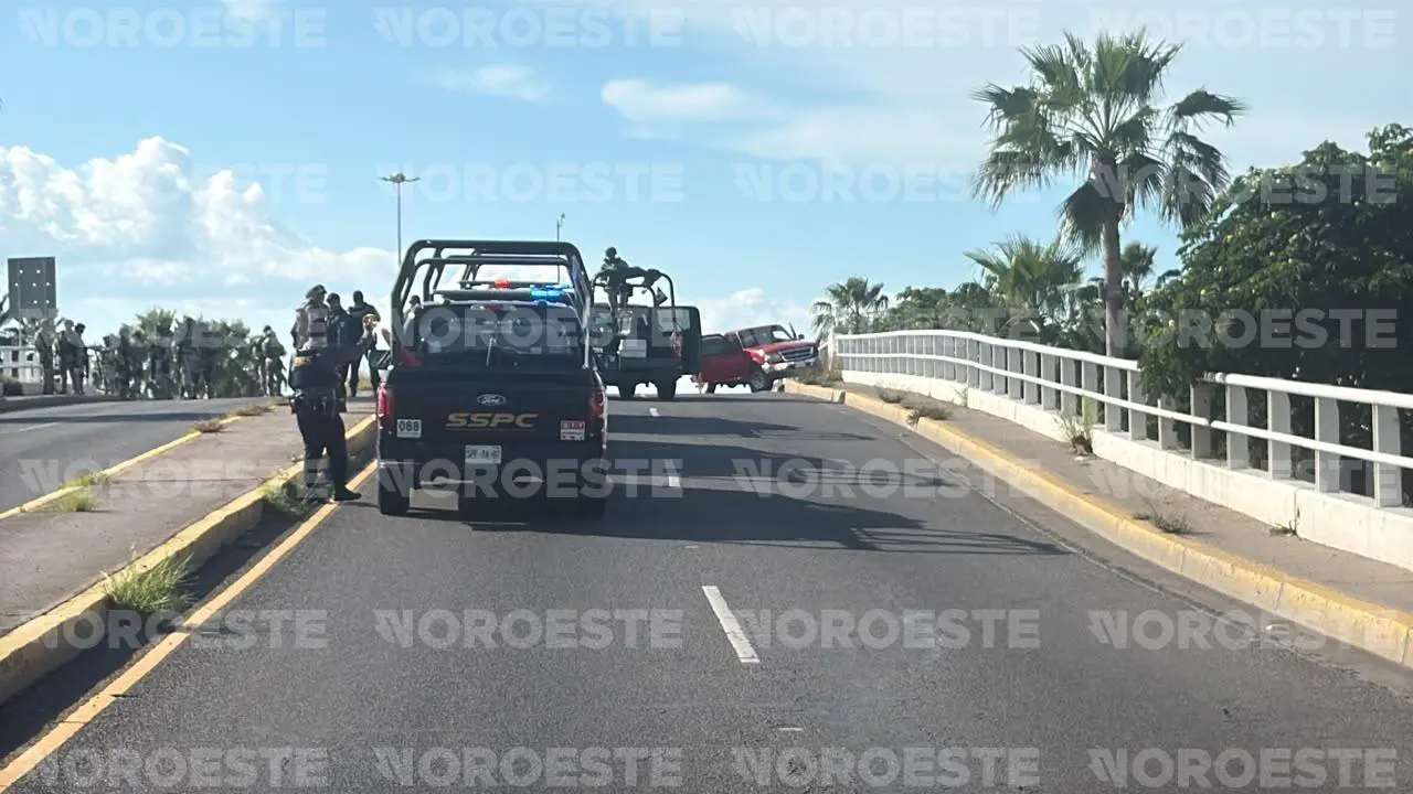 $!Ataque armado y persecución deja una mujer muerta sobre el bulevar José Limón en Culiacán