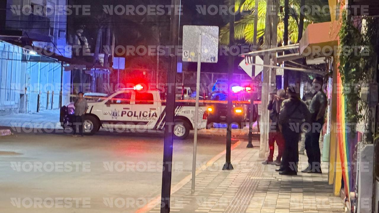 $!Asesinan a hombre en la Zona Dorada de Mazatlán