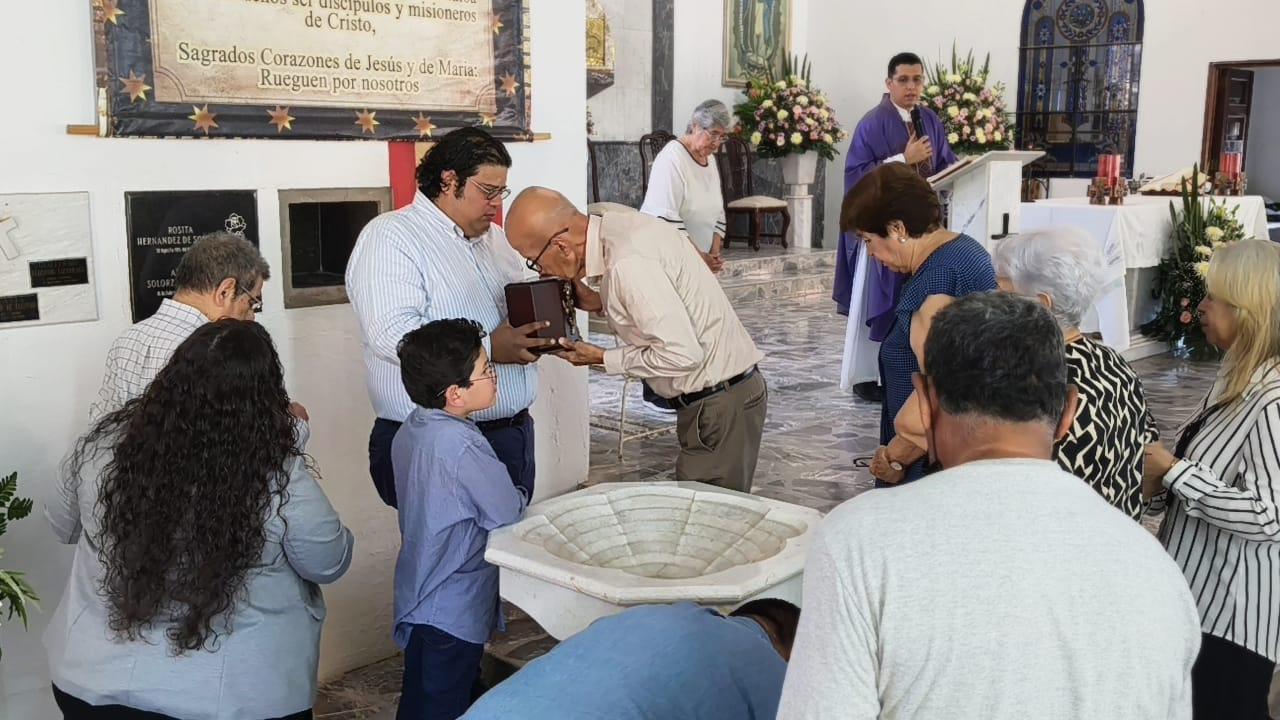 $!Depositan cenizas de la empresaria Martha Solorza en cripta familiar en Rosario