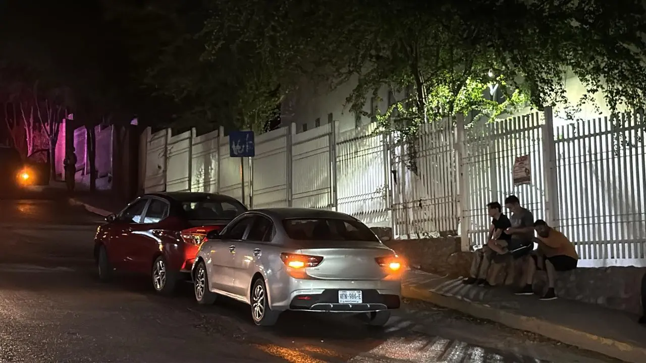 $!Ataque a balazos contra vivienda deja daños y dos detenidos en la colonia República Mexicana, en Culiacán