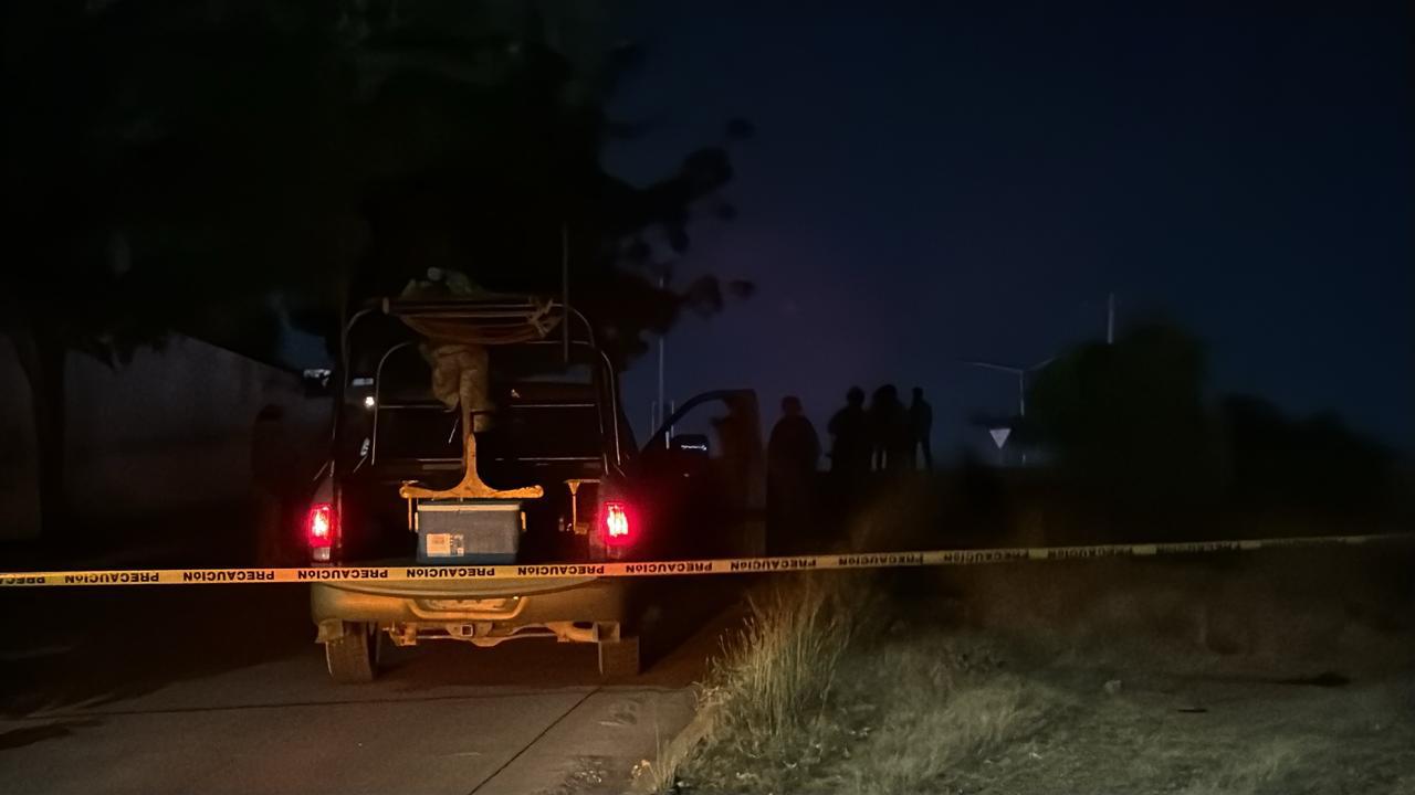 $!Hombre es encontrado asesinado a un costado del puente Manuel Clouthier, en Culiacán
