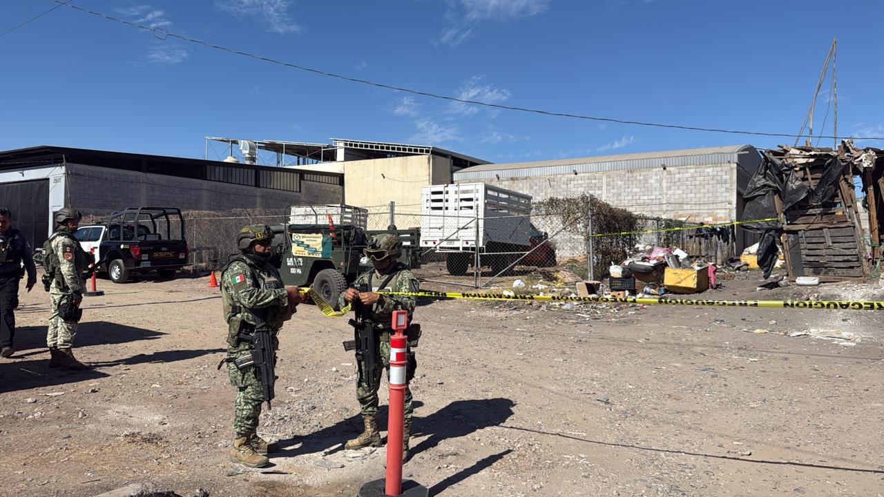 $!Asesinan a un hombre y una mujer a espaldas del Mercado de Abastos, en Culiacán