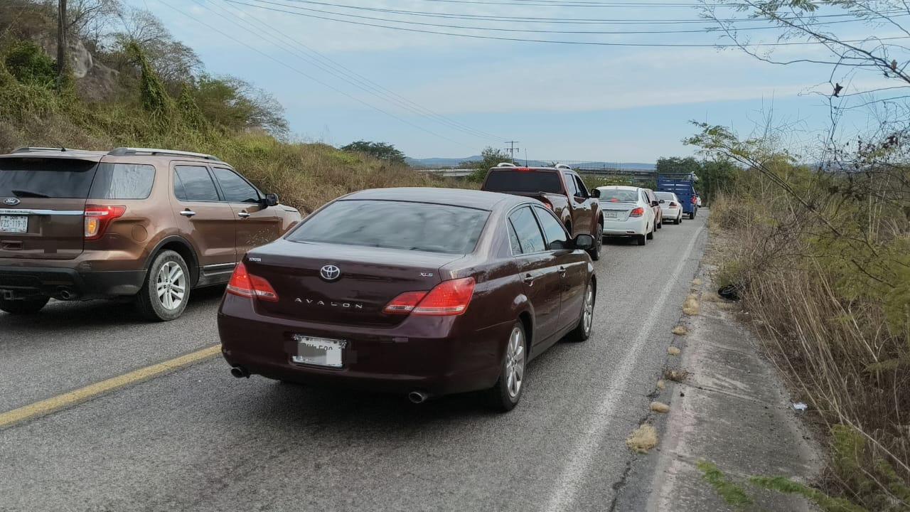 $!Cierre temporal de carretera en Rosario, genera inquietud entre conductores; GN afirma es por reporte de baches