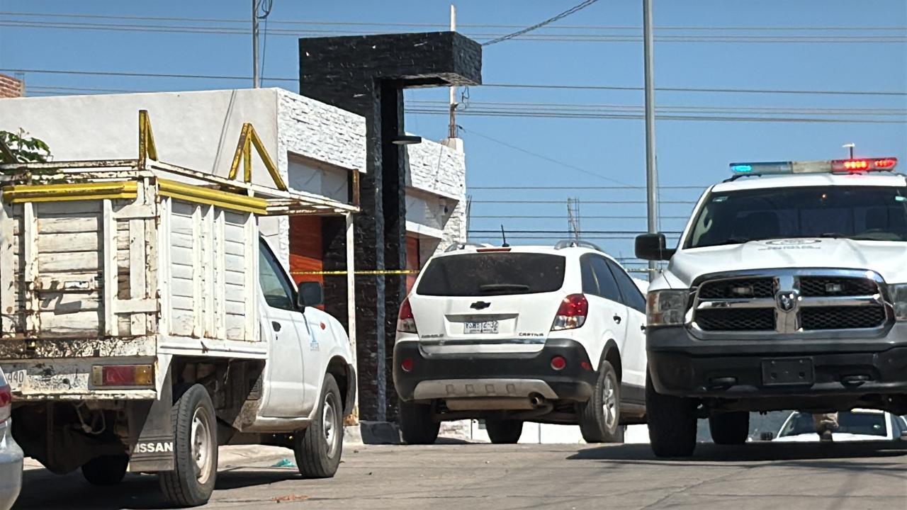 $!Aseguran dos vehículos tras cateo a domicilio de la colonia 22 de Diciembre, en Culiacán