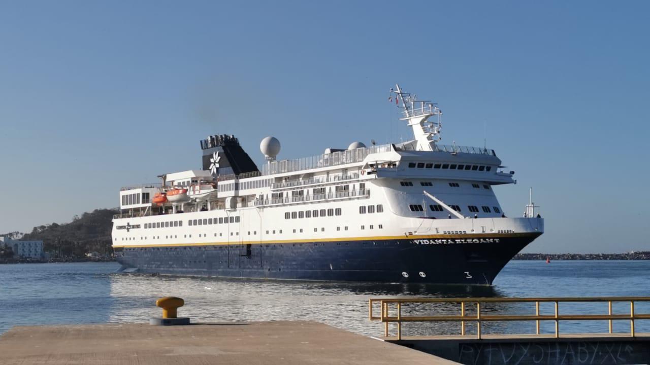 $!El Vidanta Elegant recorre ruta Mazatlán-Puerto Vallarta