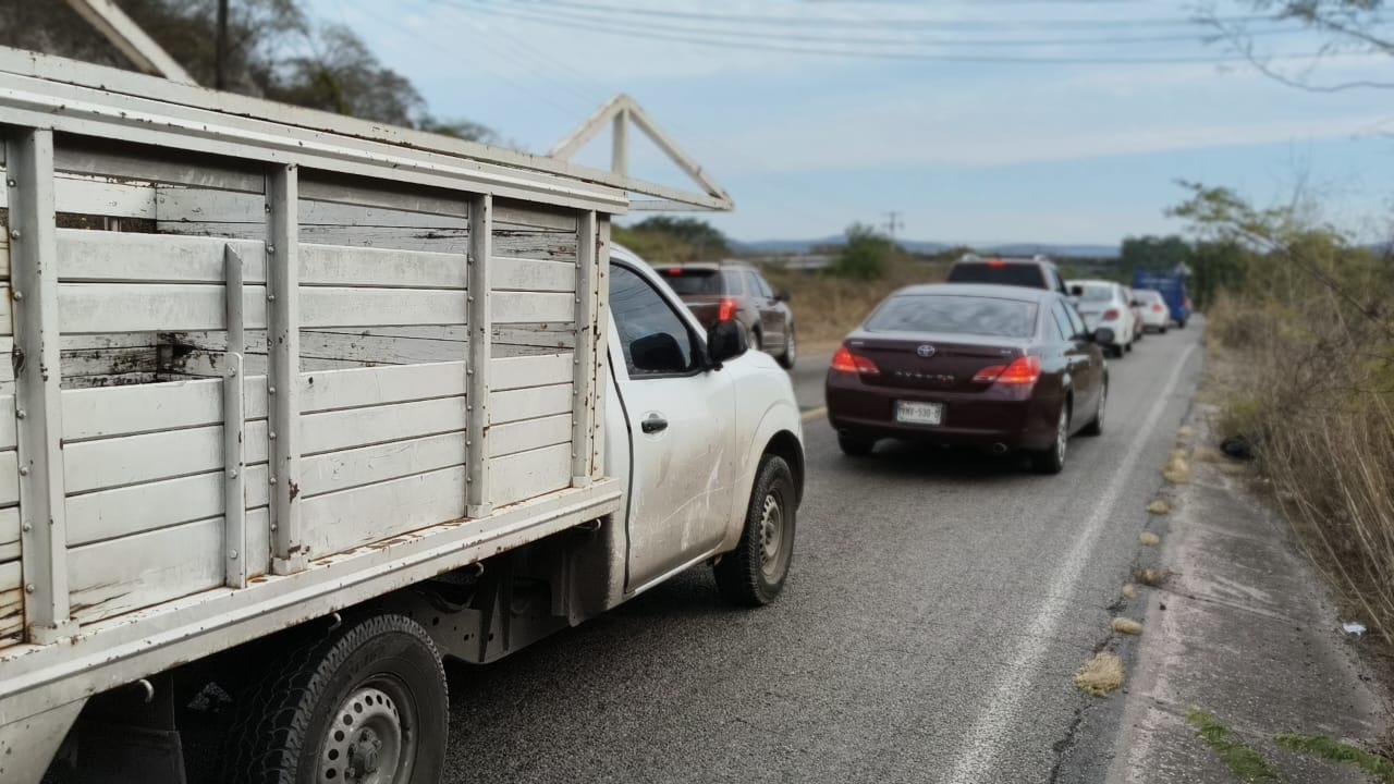 $!Cierre temporal de carretera en Rosario, genera inquietud entre conductores; GN afirma es por reporte de baches