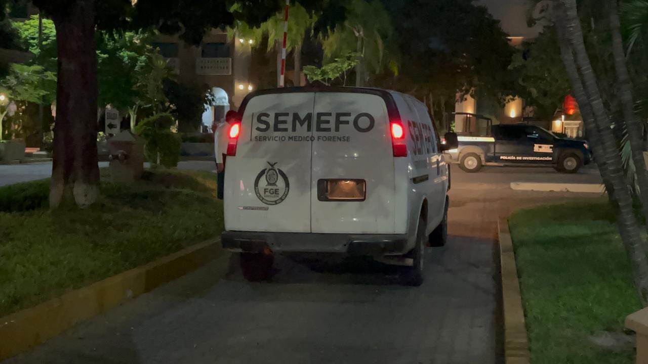 $!Muere hombre tras caer del séptimo piso de un hotel en Tres Ríos, en Culiacán