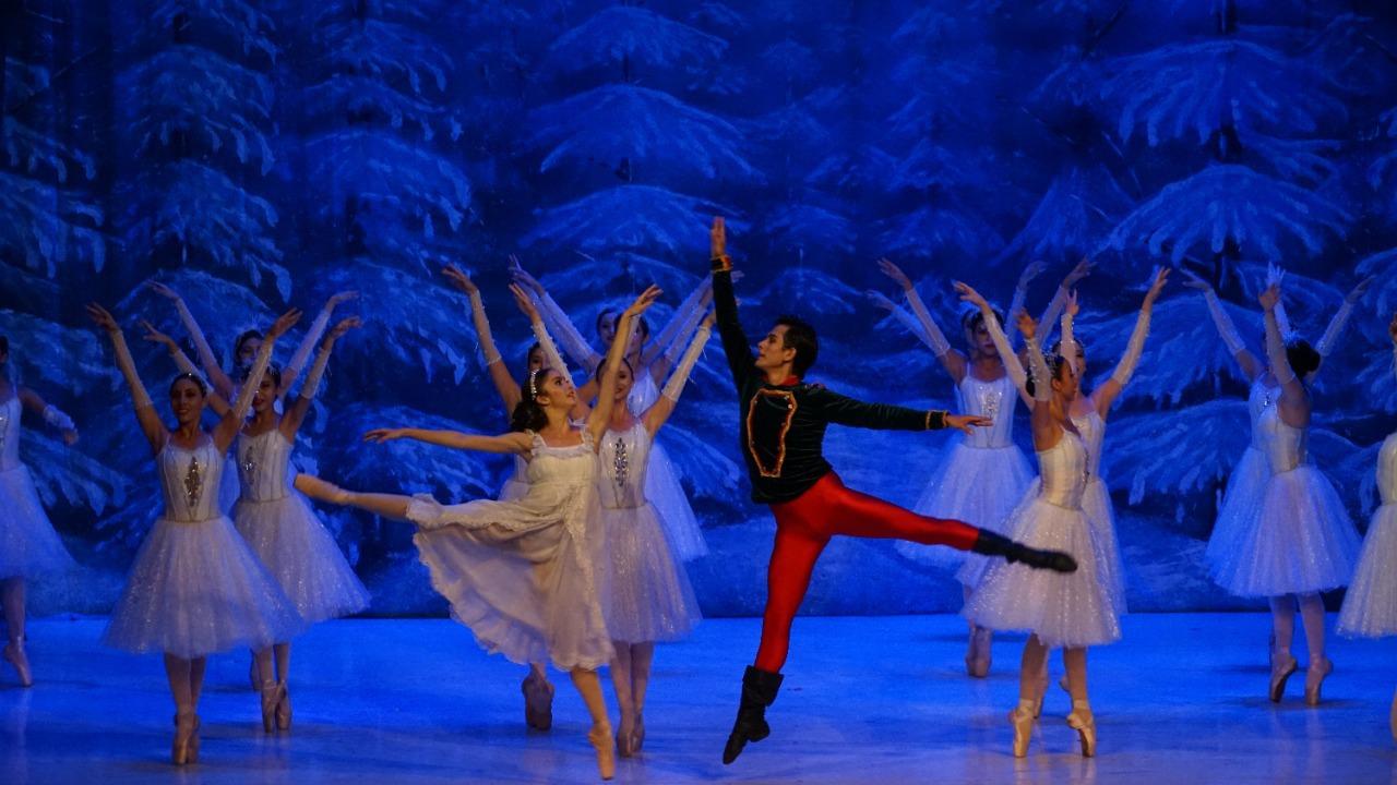 $!Trabajamos en equipo para que este Cascanueces será impresionante: Maestra Zoila Fernández.