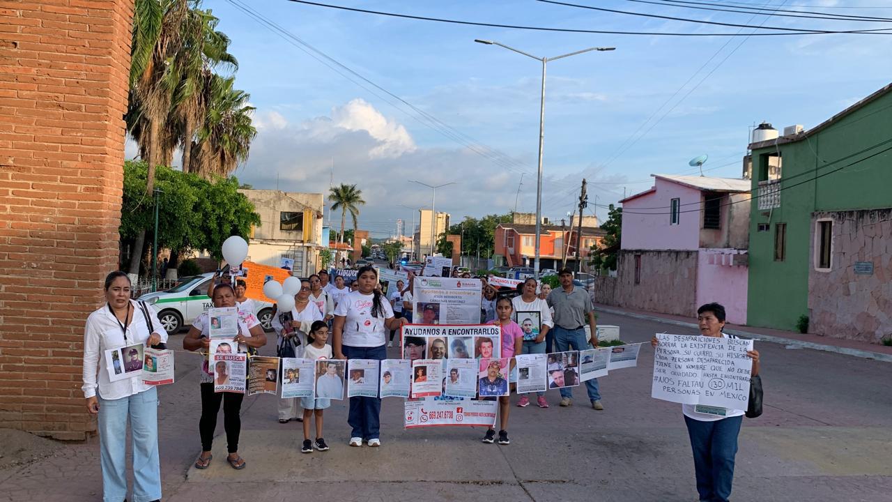$!Con marcha y misa, recuerdan a sus familiares desaparecidos en Rosario