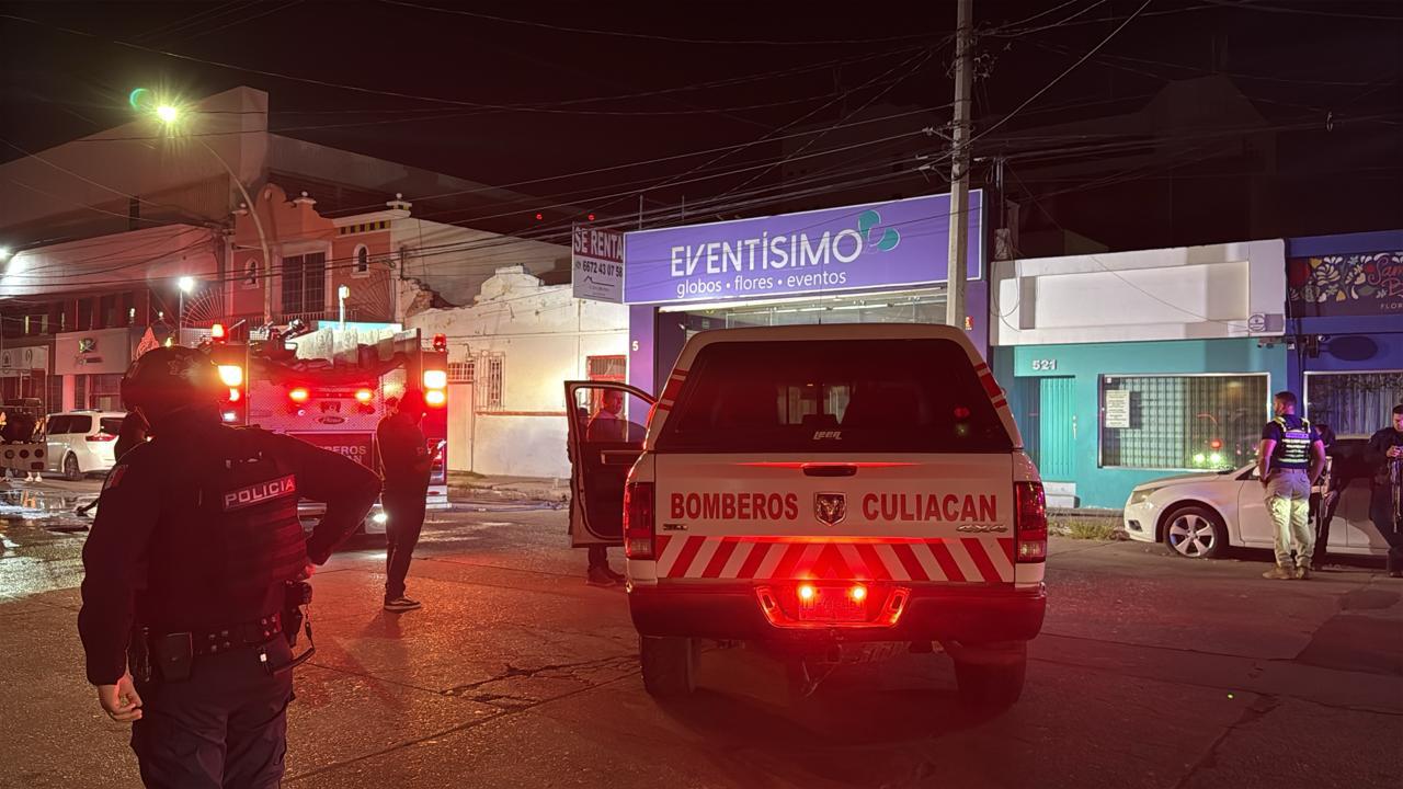 $!Conato de incendio en un local moviliza a cuerpos de emergencia en Culiacán