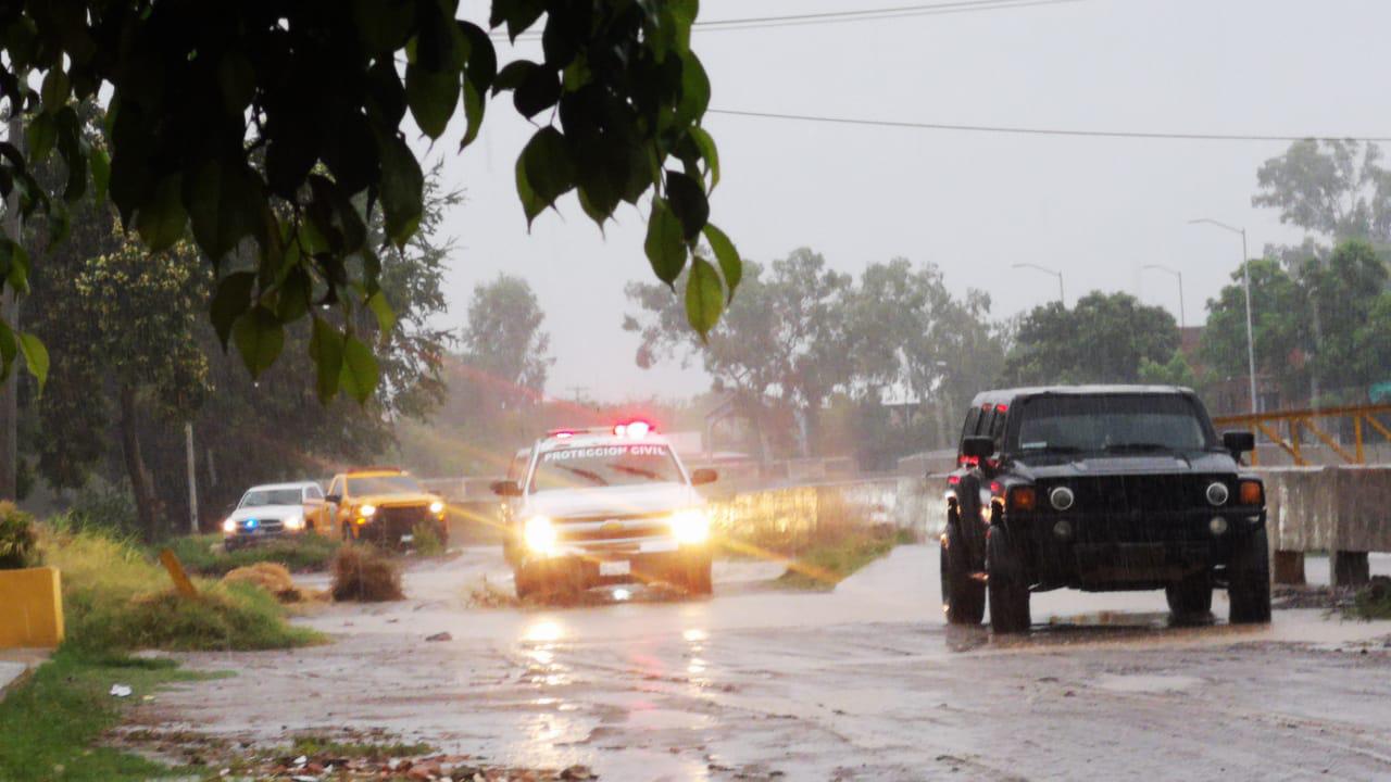 $!El huracán ‘Nora’ toca tierra a 10 kilómetros al norte de Mazatlán