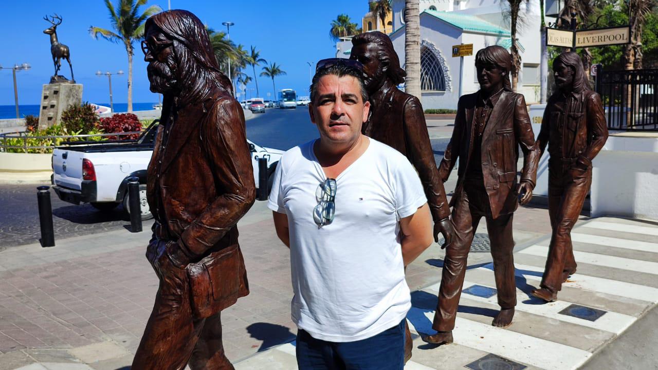 $!En Mazatlán ‘maquillan’ a los Beatles