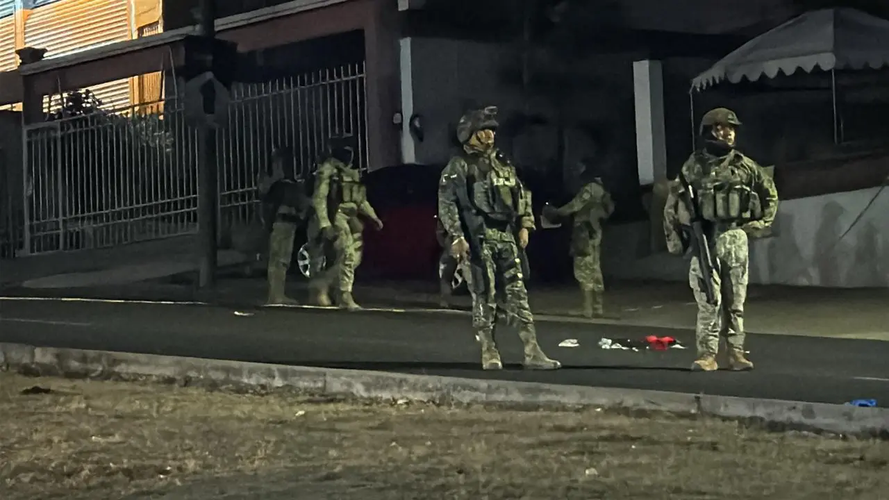 $!Ataque armado deja un muerto y un herido en la colonia Independencia, en Culiacán