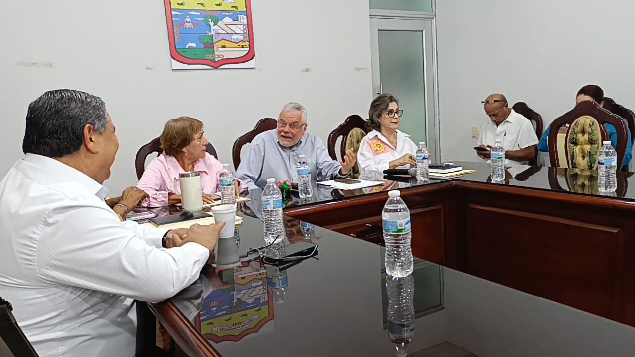 $!Mantiene Alcalde de Escuinapa propuesta para Tesorería, aunque regidores no fueron a sesión