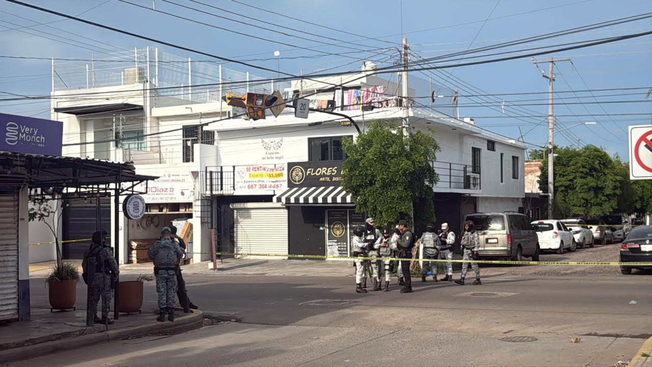 $!Asesinan a balazos a una mujer frente a una florería en la colonia Tierra Blanca, en Culiacán