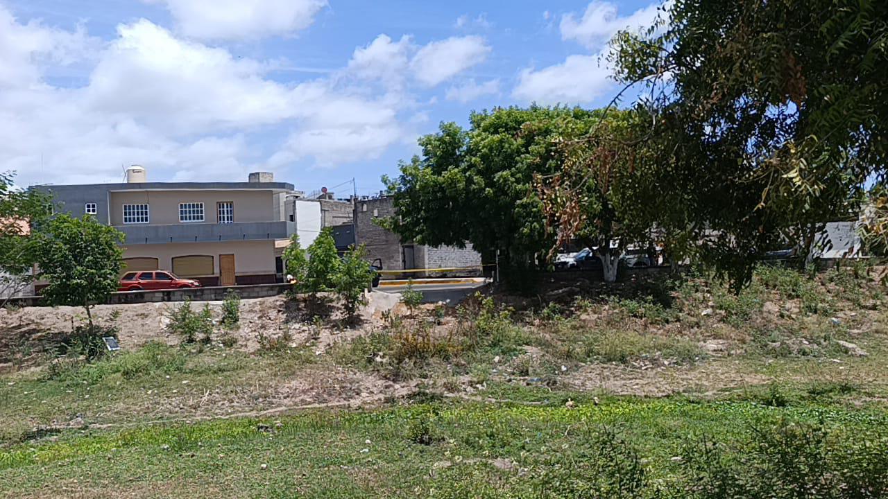 $!Por explosivo, continúa malecón de Escuinapa cerrado a la circulación