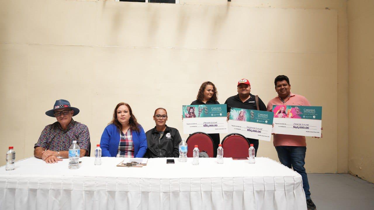 $!‘Imperio y Fiesta’ gana concurso de comparsas del Carnaval de Mazatlán 2023