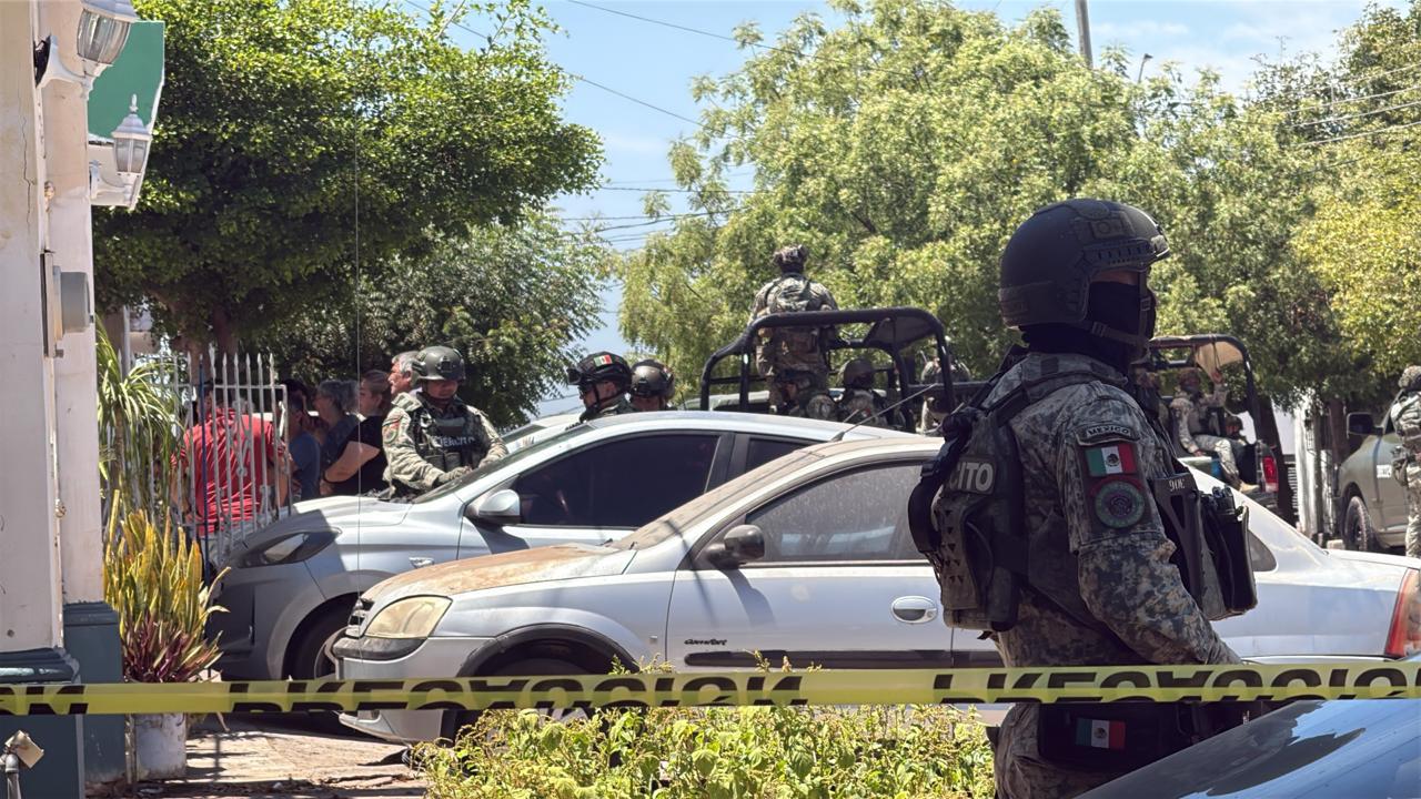 $!Matan a balazos a un hombre dentro de un domicilio en Colonia Libertad, en Culiacán