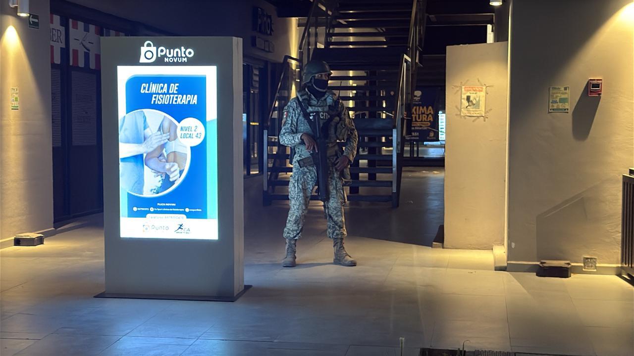 $!Balean a hombre en plaza comercial del sector Valle Alto, en Culiacán