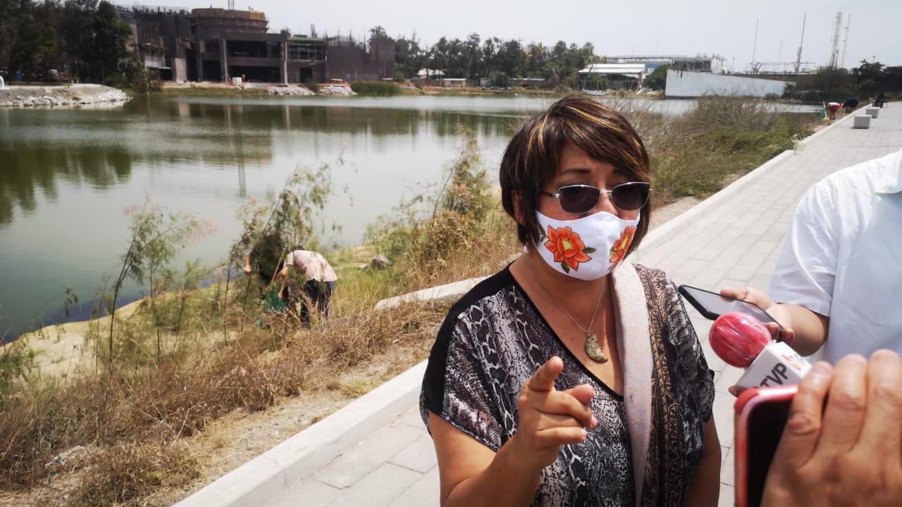 $!Ecología coloca ‘colilleros’ en linderos del Parque Central