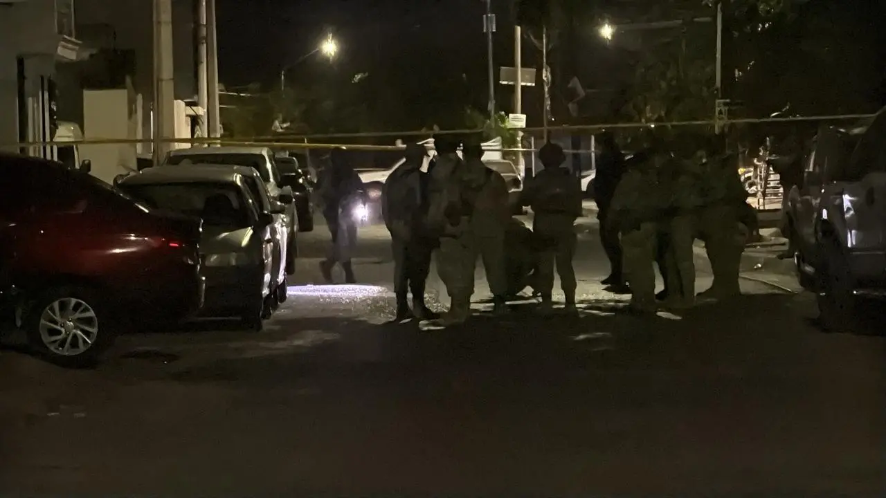 $!Asesinan a balazos a mujer en Infonavit Barrancos, en Culiacán