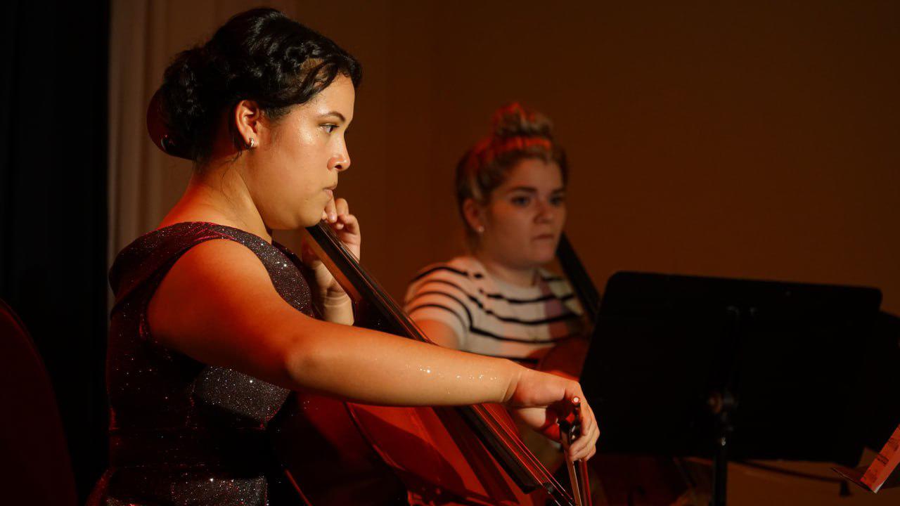 $!Egresan seis músicos del CMA