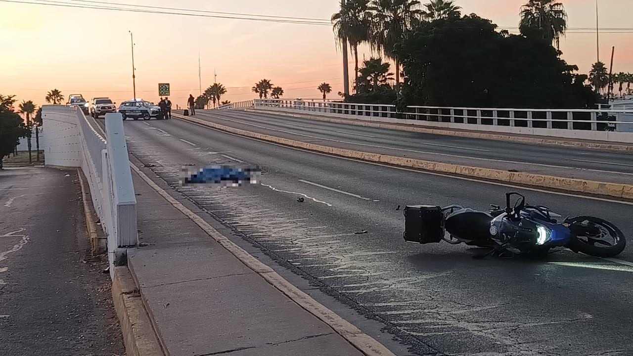 $!Muere motociclista tras impactarse en el puente José Limón de Culiacán