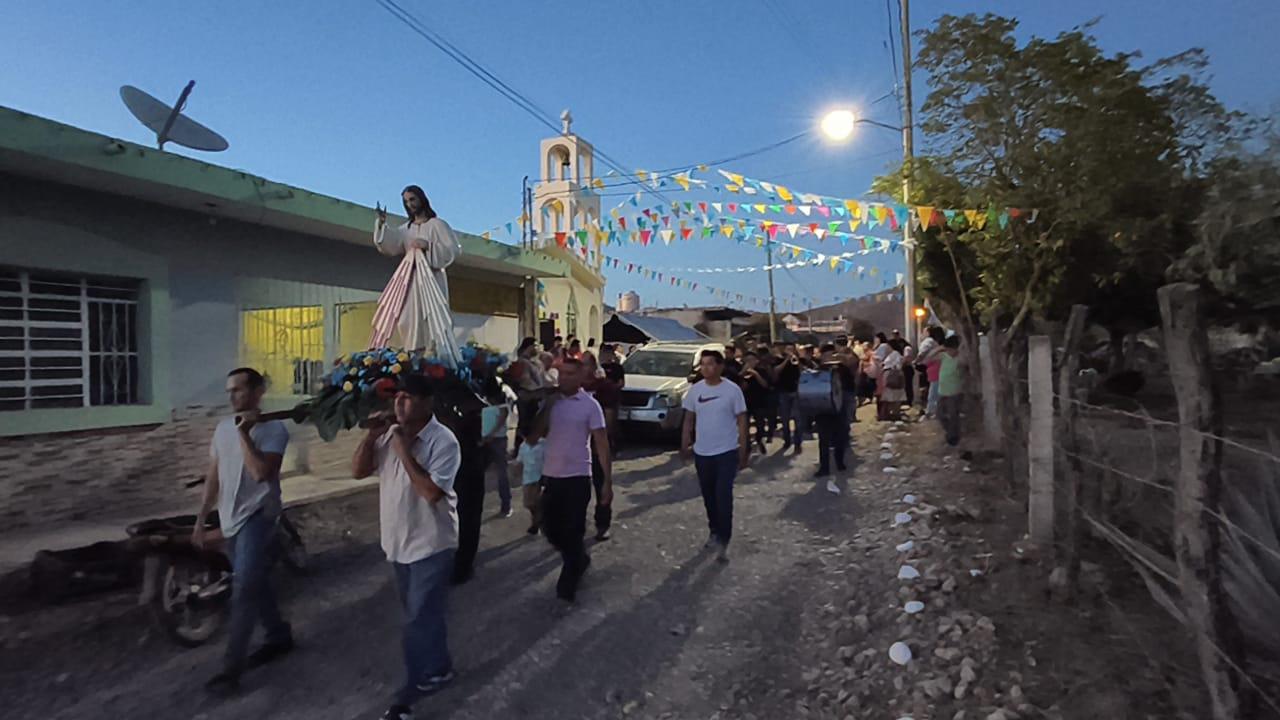 $!Celebran al Señor de la Misericordia en la cabecera municipal de Rosario