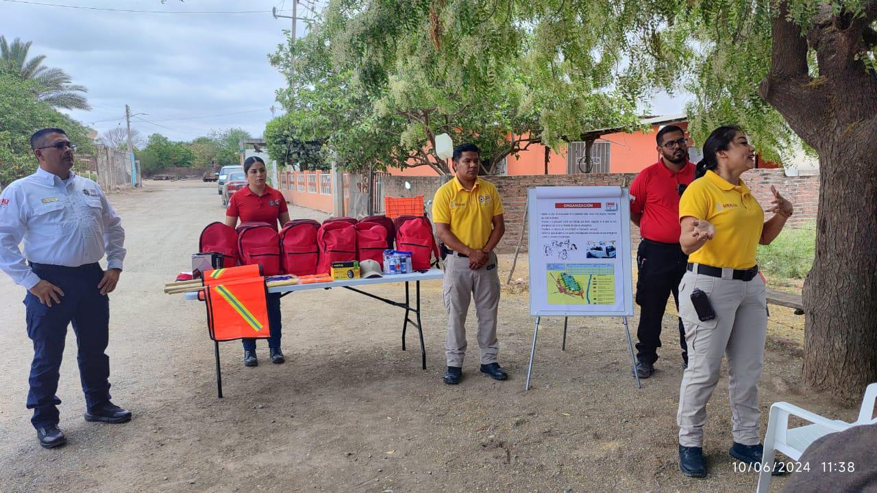 $!Vecinos de El Recreo, Mazatlán, integran Brigada Comunitaria de primeros respondientes