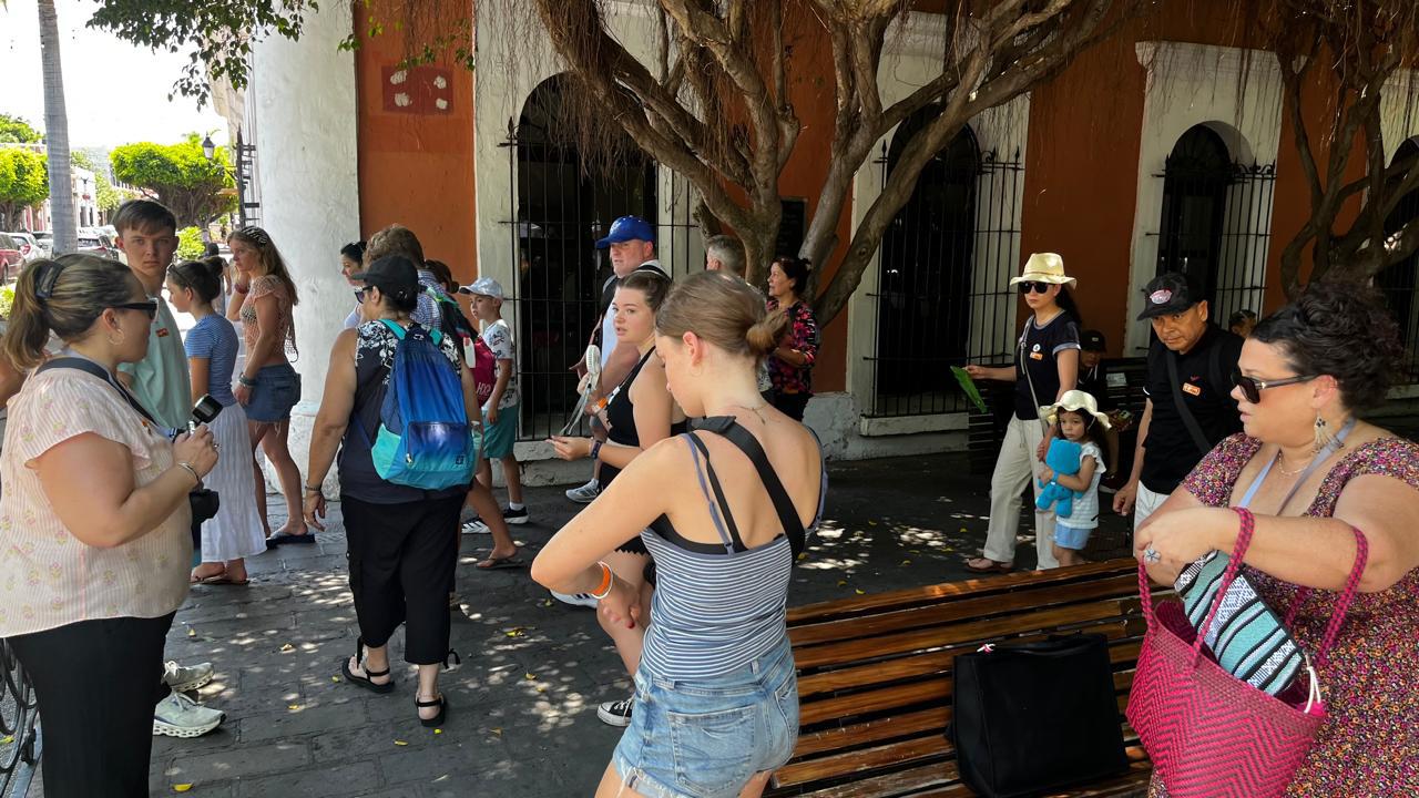 $!Recibe Mazatlán al primer crucero turístico de julio