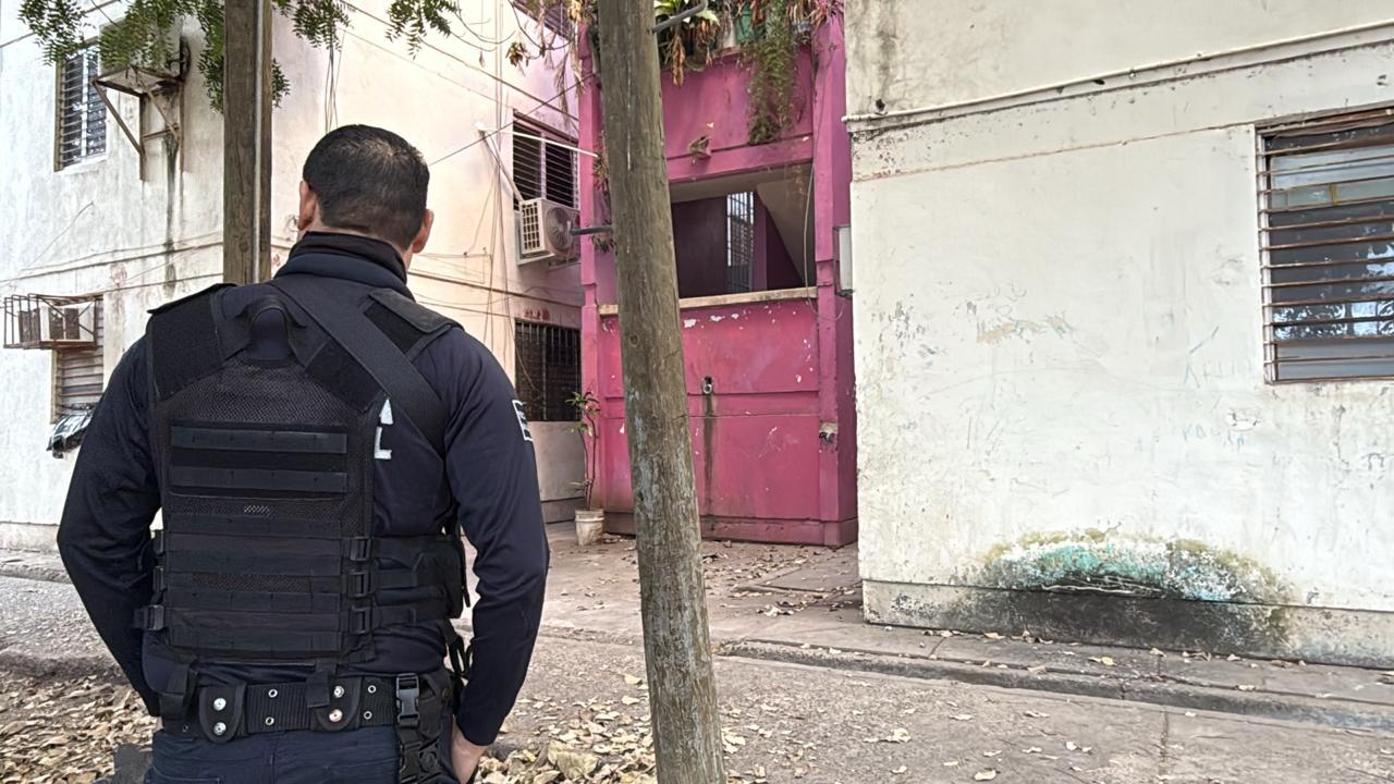 $!Asesinan a Javier Alfonso dentro de un departamento en Infonavit Cañadas, en Culiacán