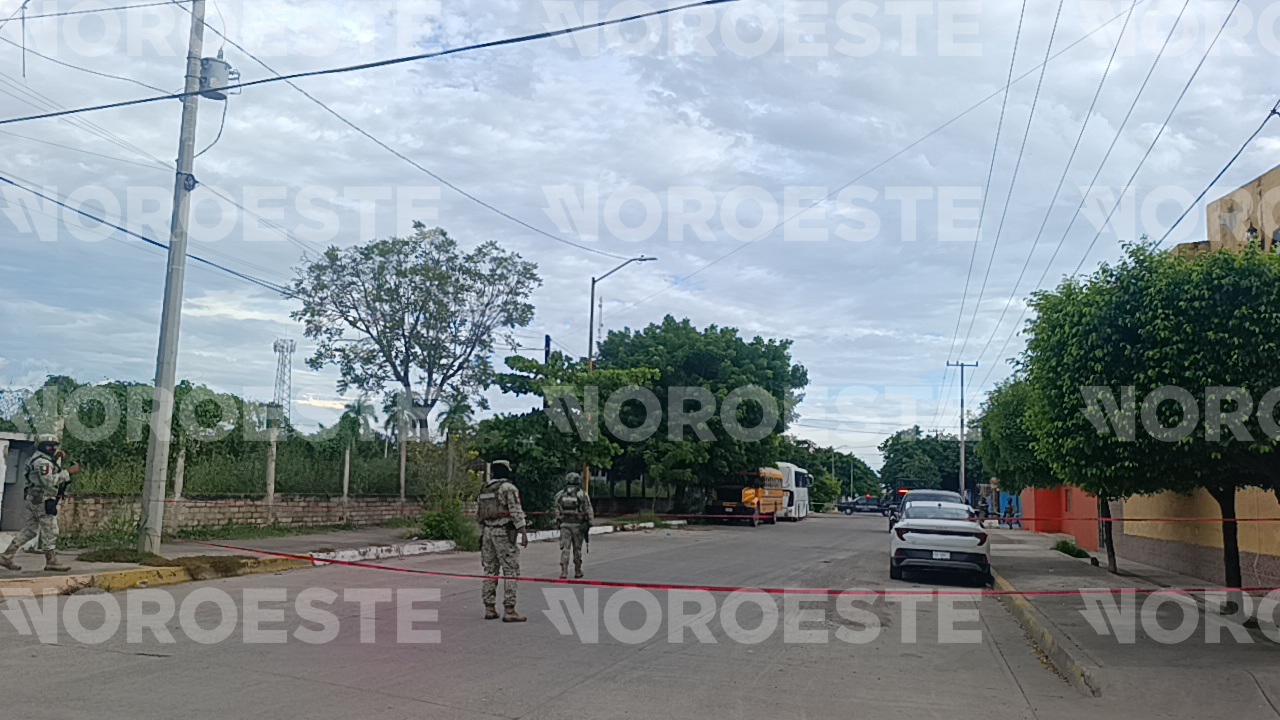 $!Matan a un hombre a balazos cerca de escuela primaria en Escuinapa