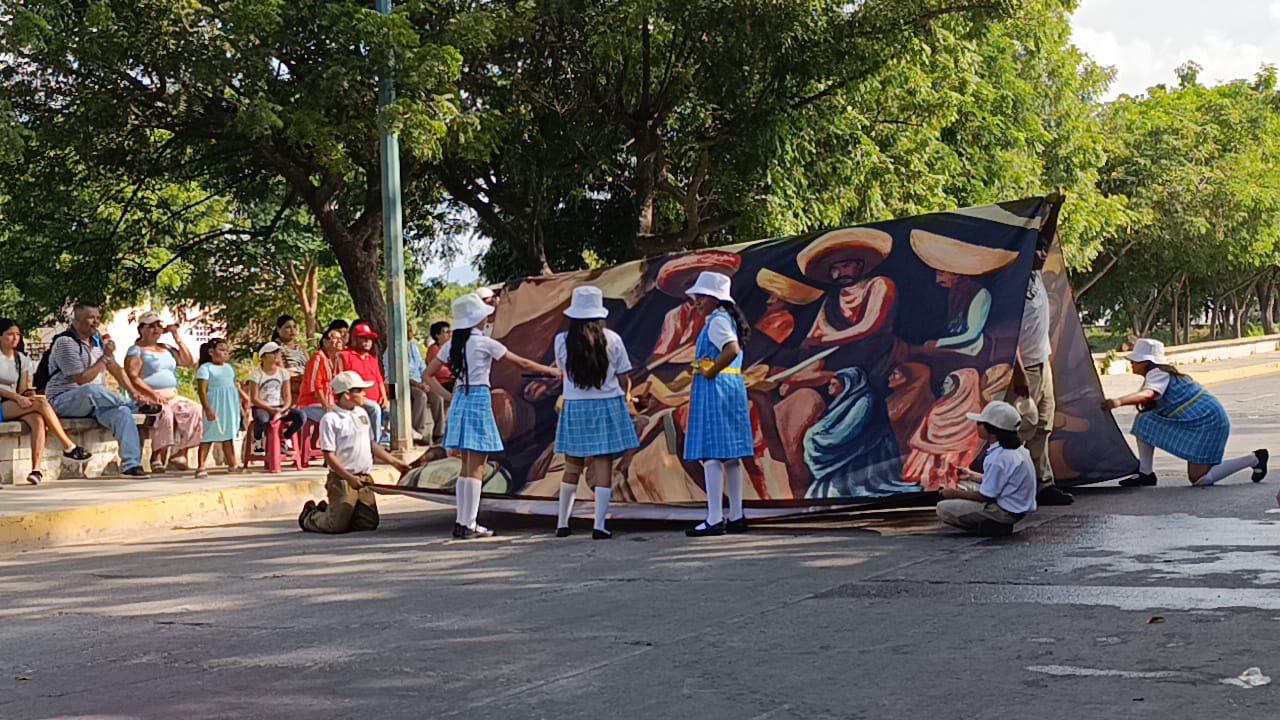 $!Celebran en Escuinapa desfile revolucionario