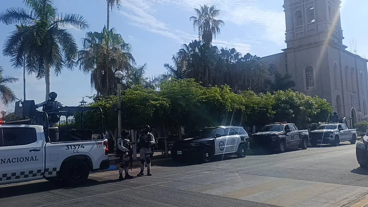 $!Gobernadora de Sinaloa acude a Escuinapa ante crisis de violencia