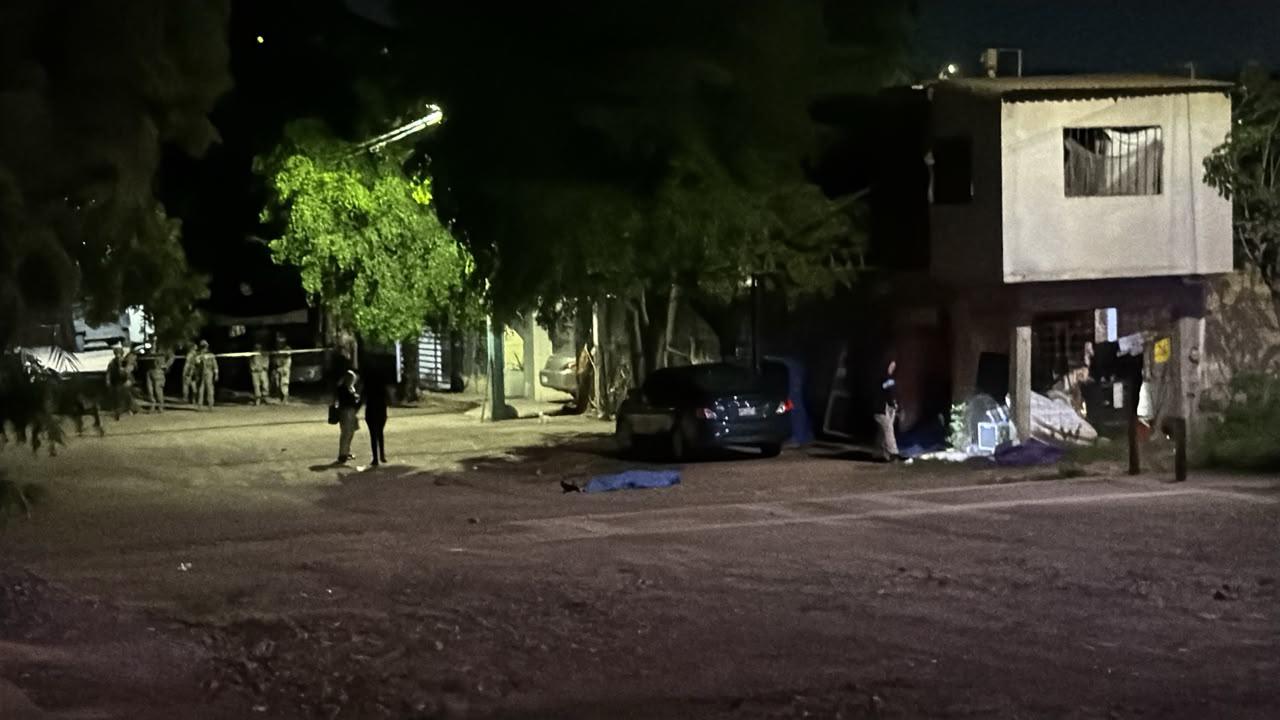 $!Asesinan a dos jóvenes frente a un domicilio en la colonia Buenos Aires, en Culiacán