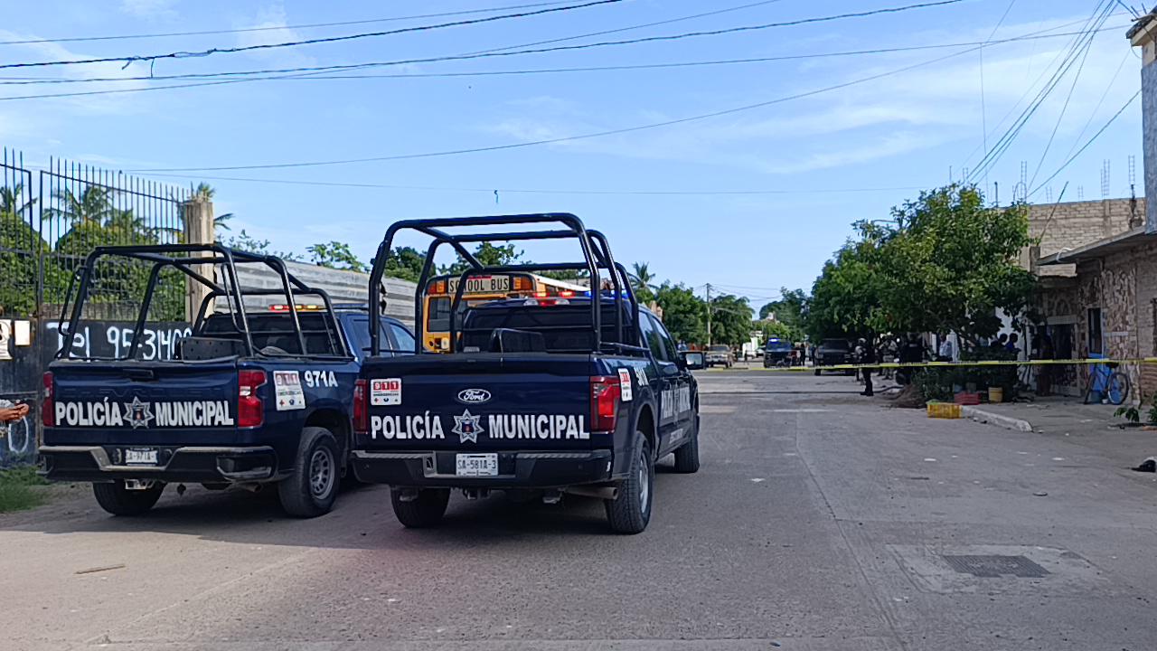 $!Asesinan a balazos a mujer estilista en Escuinapa
