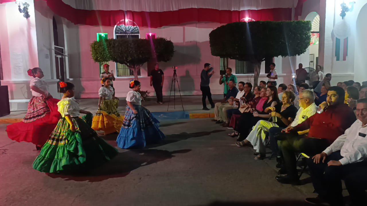 $!Inician fiestas por el 110 Aniversario de municipalización de Escuinapa