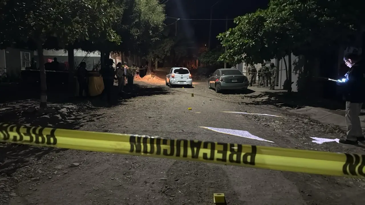 $!Un muerto y un herido deja ataque armado en Montesierra, en Culiacán