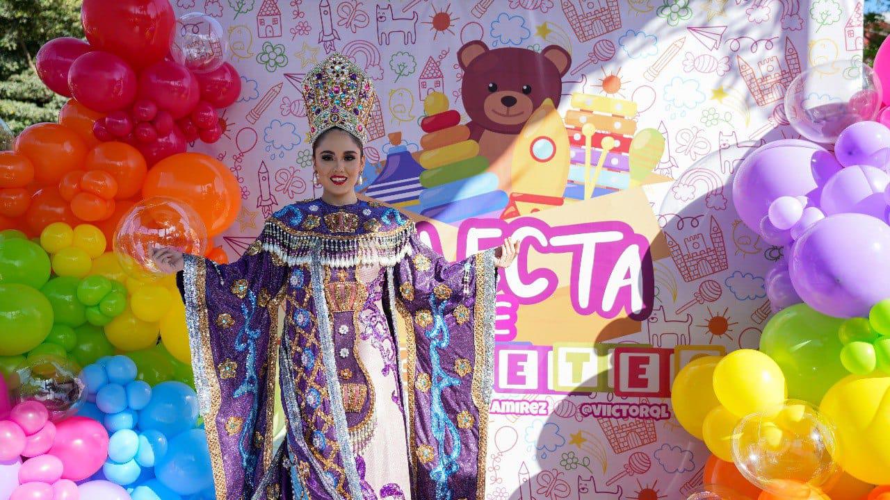 $!Se unen mazatlecos a la realeza del Carnaval para donar juguetes