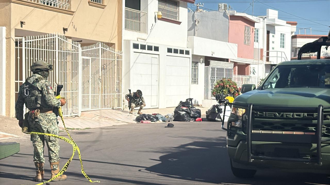 $!Asesinan a motociclista mientras revisaba bolsas de basura en la colonia Campiña, en Culiacán